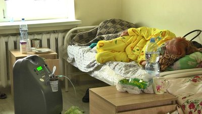 Загалом у Маріуполі 74 % ліжок заповнені хворими на COVID-19, 32 пацієнти знаходяться на штучній вентиляції легень Загалом у Маріуполі 74 % ліжок заповнені хворими на COVID-19, 32 пацієнти знаходяться на штучній вентиляції легень