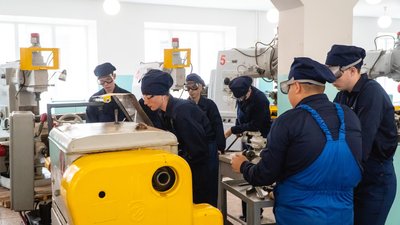 “Країні потрібні такі люди”. Дніпровські студенти училищ про те, чому обрали робітничі професії