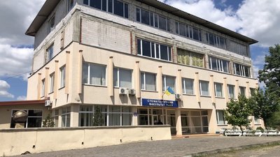 Підроблені документи на іспиті в УжНУ: підозрюваним загрожує штраф або обмеження волі