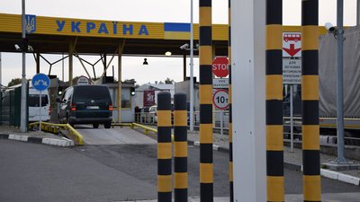 Черги до 30 км. Яка ситуація на українсько-польському кордоні