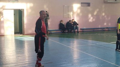 У Сумах ветерани грали у футзал: як це було У Сумах ветерани грали у футзал: як це було