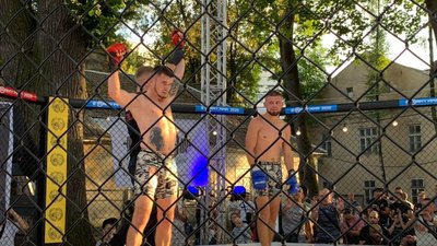 Бійці зійшлися на рингу. У Франківську стартував чемпіонат "ARMY MMA 2020" Бійці зійшлися на рингу. У Франківську стартував чемпіонат "ARMY MMA 2020"