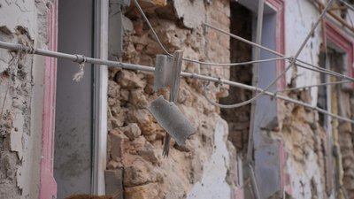 Обстріли Херсона, вікна