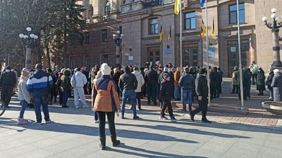 У Миколаєві перекривали дорогу на знак протесту проти зростання тарифів