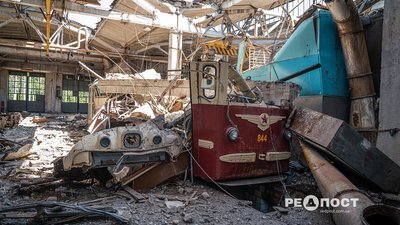 Зруйноване та знеструмлене: Харківська міськрада показала розбите обстрілами РФ Салтівське трамвайне депо Зруйноване та знеструмлене: Харківська міськрада показала розбите обстрілами РФ Салтівське трамвайне депо