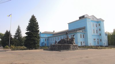 На Донеччині Палац культури не віддають у комунальну власність