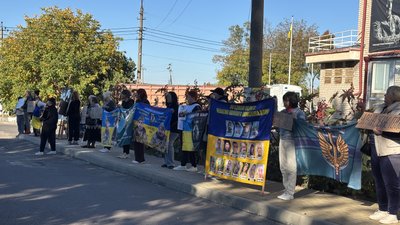 Учасники акції на підтримку військовополонених та безвісти