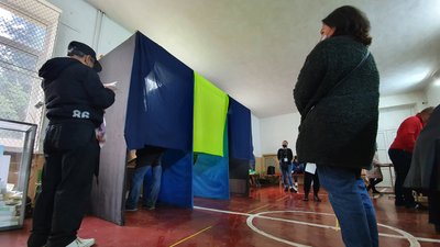 Другий тур виборів мера Ужгорода: станом на 13:00 проголосували 12% виборців