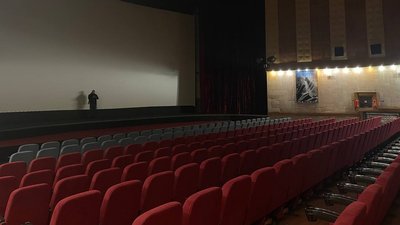 Щонайменше 30 кінотеатрів зупинили роботу після початку вторгення Росії