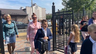 У Бучі школярі сіли за парти У Бучі школярі сіли за парти