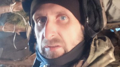 Перший постріл, сім днів оборони та реабілітація. Історія снайпера Нацгвардії Володимира Брамського на псевдо Шериф Перший постріл, сім днів оборони та реабілітація. Історія снайпера Нацгвардії Володимира Брамського на псевдо Шериф
