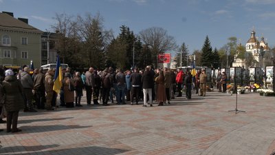 Із 34-річним солдатом Володимиром Стацюком попрощались у Рівному