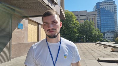 У Запоріжжі містяни вийшли на мітинг — вимагають спрямувати бюджетні кошти на ЗСУ У Запоріжжі містяни вийшли на мітинг — вимагають спрямувати бюджетні кошти на ЗСУ