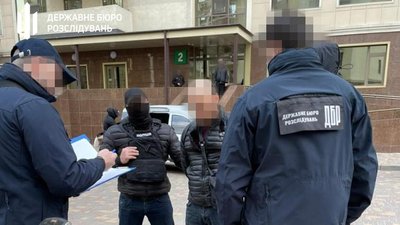 В Одеській області поліцейського затримали на хабарі В Одеській області поліцейського затримали на хабарі