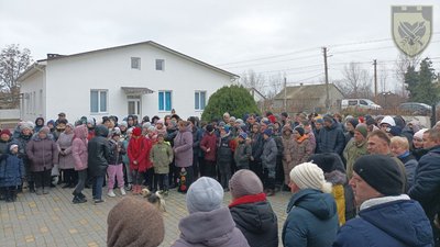 У школі на Одещині відкрили пам'ятну дошку загиблому військовому У школі на Одещині відкрили пам'ятну дошку загиблому військовому