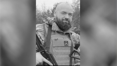 На Чернігівщині поховали капітана Євгена Кисіля та солдата Юрія Бугайова, які загинули на Донеччині та Запоріжжі На Чернігівщині поховали капітана Євгена Кисіля та солдата Юрія Бугайова, які загинули на Донеччині та Запоріжжі