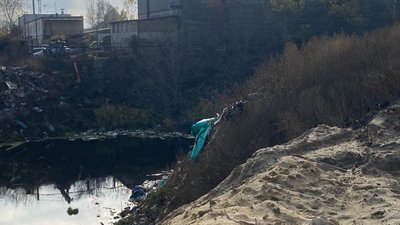 Екологи звернулись до суду через стихійне сміттєзвалище в Дарницькому районі Києва