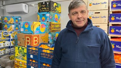 продавець продавець