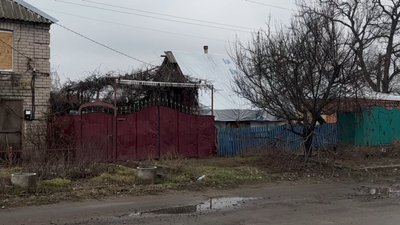 "Кожного дня стріляють...Тримаємося та чекаємо на перемогу": про життя у прифронтовій Преображенці на Запоріжжі "Кожного дня стріляють...Тримаємося та чекаємо на перемогу": про життя у прифронтовій Преображенці на Запоріжжі