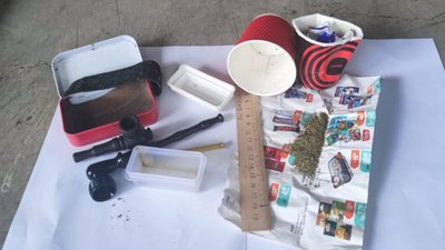 Прикордонники на КПП "Ужгород" виявили в українця згорток з канабісом