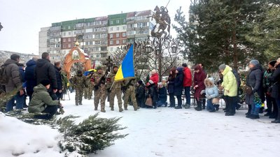У Сумах поховали молодшого сержанта Олександра Ліжниченка У Сумах поховали молодшого сержанта Олександра Ліжниченка