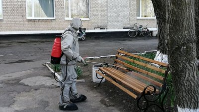 На Херсонщині за добу рятувальники продезінфікували 151 об'єкт соціальної сфери На Херсонщині за добу рятувальники продезінфікували 151 об'єкт соціальної сфери