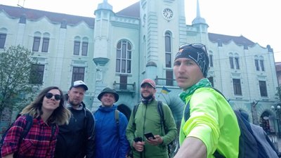 Пішки з Ужгорода до Мукачева: п’ятеро ужгородців пройшли 40 км за майже 9 годин