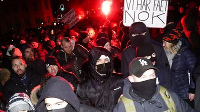 У Данії влаштували протест проти COVID-паспортів та карантину У Данії влаштували протест проти COVID-паспортів та карантину