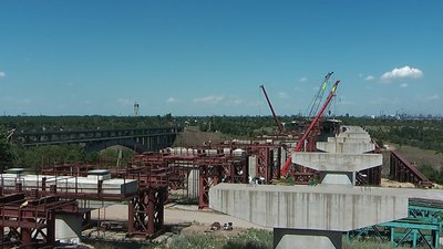 У Запоріжжі на мостах через Дніпро розпочалися основні будівельні роботи