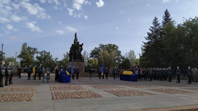 У Миколаєві відбулось прощання із курсантами, які загинули в авікатастрофі Ан-26 У Миколаєві відбулось прощання із курсантами, які загинули в авікатастрофі Ан-26