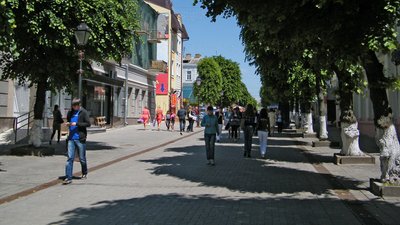 На вулиці Лесі Українки у Луцьку обмежили рух транспорту