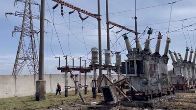 Росія бʼє по енергетичній інфраструктурі Росія бʼє по енергетичній інфраструктурі