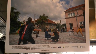 В Івано-Франківську презентували фотовиставку "Обличчя нових громад" В Івано-Франківську презентували фотовиставку "Обличчя нових громад"