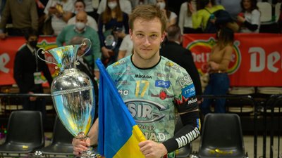 "Ця перемога також для України". Волейболіст Олег Плотницький виграв Кубок Італії