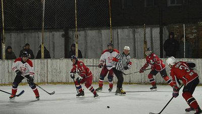 У Шостці визначився чемпіон області з хокею