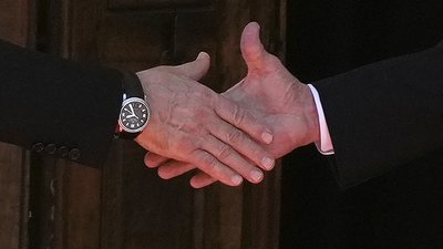 Рукостискання Байдена і Путіна. Женева, 16 червня, 2021. Фото: АР