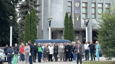 Хвилиною мовчання містяни вшанували пам'ять загиблих захисників, 1 жовтня 2023, Хмельницький Хвилиною мовчання містяни вшанували пам'ять загиблих захисників, 1 жовтня 2023, Хмельницький