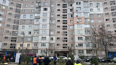 Влучання у будинок на Лушпи