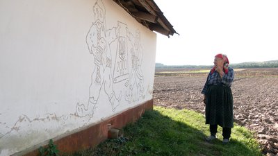 "Вийду на подвір'я, гляну навкруги – нікого не видно": як живе жителька зникаючого села на Рівненщині "Вийду на подвір'я, гляну навкруги – нікого не видно": як живе жителька зникаючого села на Рівненщині