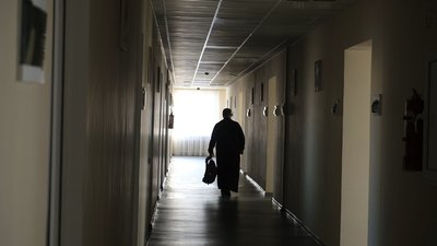 Моляться за мир в Україні: як священник з Краматорська підтримує переселенців на Вінниччині Моляться за мир в Україні: як священник з Краматорська підтримує переселенців на Вінниччині
