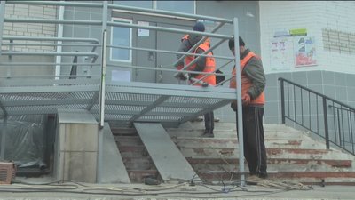 У Вінниці за гроші територіальної громади встановлюють пандуси