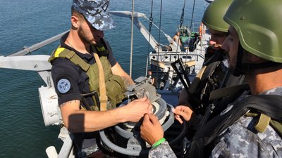 "Кожен корабель "поводиться" по-різному": історія морського офіцера із Вінниччини "Кожен корабель "поводиться" по-різному": історія морського офіцера із Вінниччини