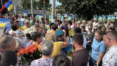Зустріч звільненого з полону, Володимир Рустамов