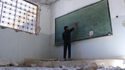 Напади на освіту. З початку війни в Україні пошкодили понад 750 навчальних закладів
