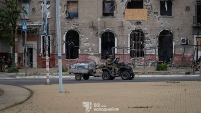 Бої у Костянтинівці: РФ застосовує малі групи, КАБи та FPV-дрони