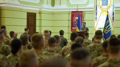 Промова Володимира Зеленського у Національній академії сухопутних військ Промова Володимира Зеленського у Національній академії сухопутних військ