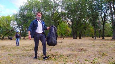 Кропивницький долучився до Всесвітньої акції з прибирання