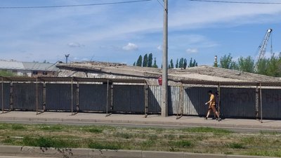 У Харкові під оплески підірвали найвищу частину покинутого елеватора У Харкові під оплески підірвали найвищу частину покинутого елеватора