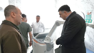Черкаська лікарня отримала нові мобільні рентгенапарати Черкаська лікарня отримала нові мобільні рентгенапарати