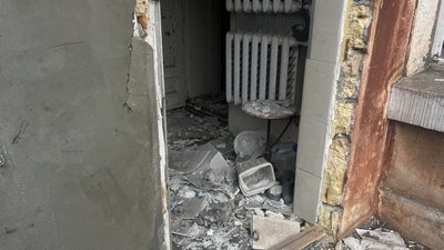 Обстріл, будинок, БпЛА, безпілотники